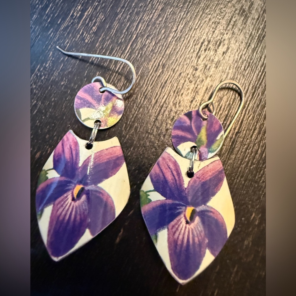 Violet drop earrings - Picture 2 of 6